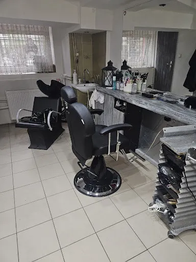 Aleksandra. Salon fryzjerski damsko męski