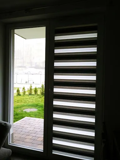 F.H.U. AGA Drzwi | Farby | Podłogi | Rolety | Tapety | Karnisze | Lamele | Listwy | Żaluzje | Montaż